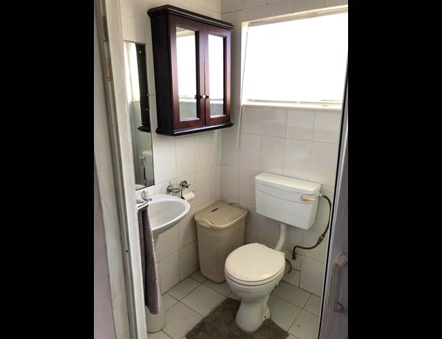 10 BEDROOM GUEST HOUSE FOR SALE IN MOOILANDE